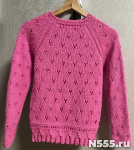 Джемпер ручной работы для девочки цвета Barbie pink