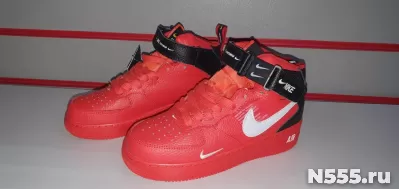 Nike Air Force 1 Mid LV8 Utility Red