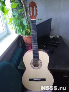 Продам акустическую гитару Martinez C-91 N
