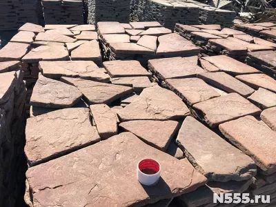 Галтованный камень красный песчаник природный пластушка