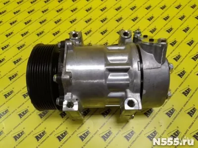 Компрессор кондиционера 12V JCB 320/08562